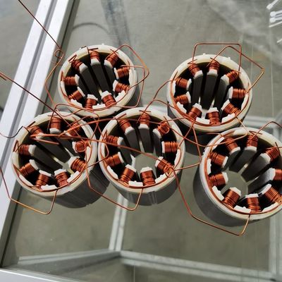 Tam otomatik motor sarma makinesi 8kw kaplı statör yığını için diş sarma makinesi Tedarikçi