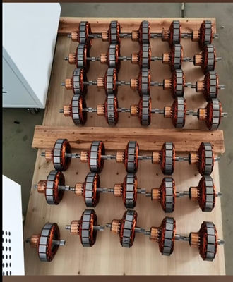 15KHz Yüksek Frekanslı Armatür Komutatörü Nokta Kaynak Füzyon Sıcak Yükleme Makinesi Tedarikçi
